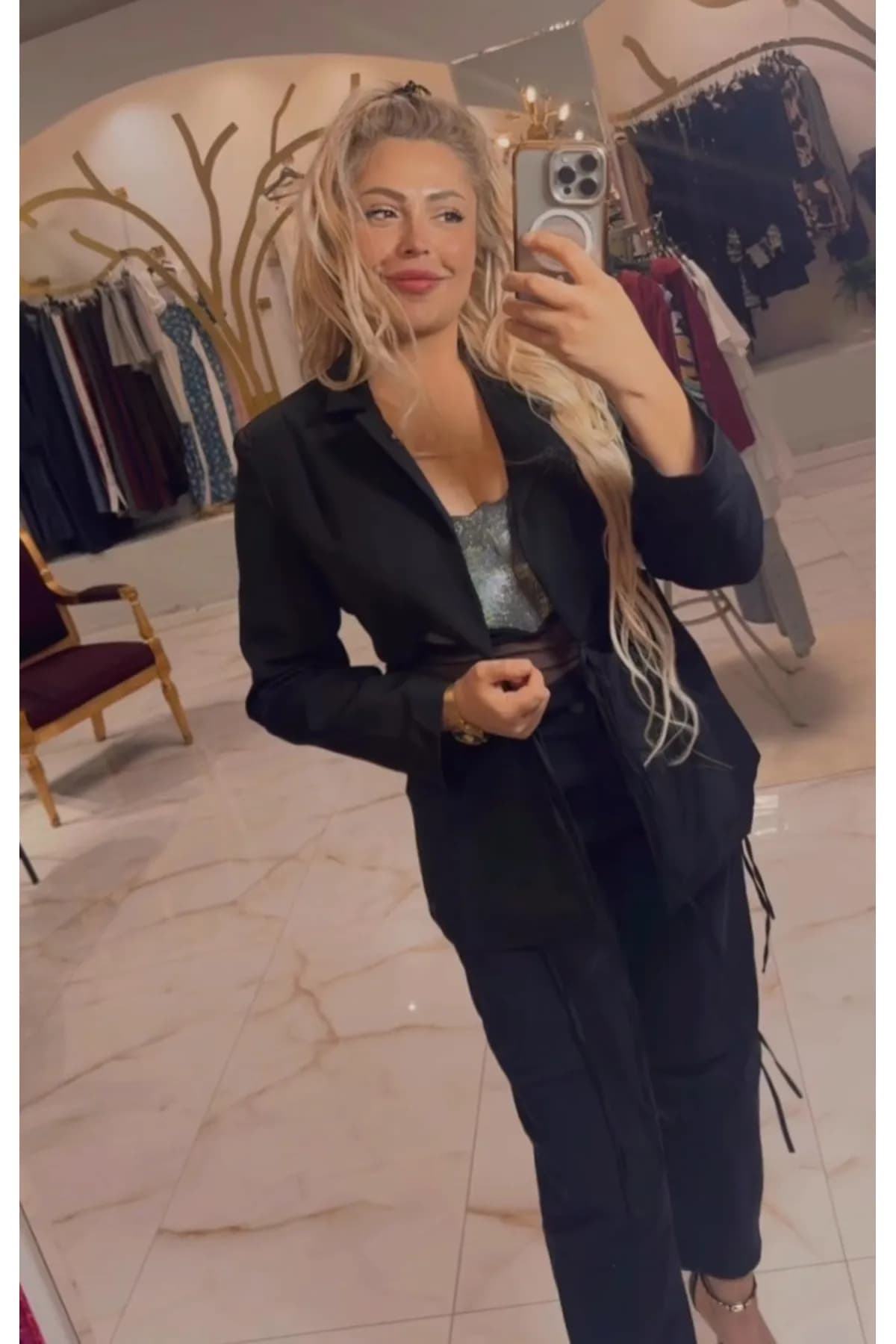 Kesik Detaylı Bağlamalı Tasarım Blazer