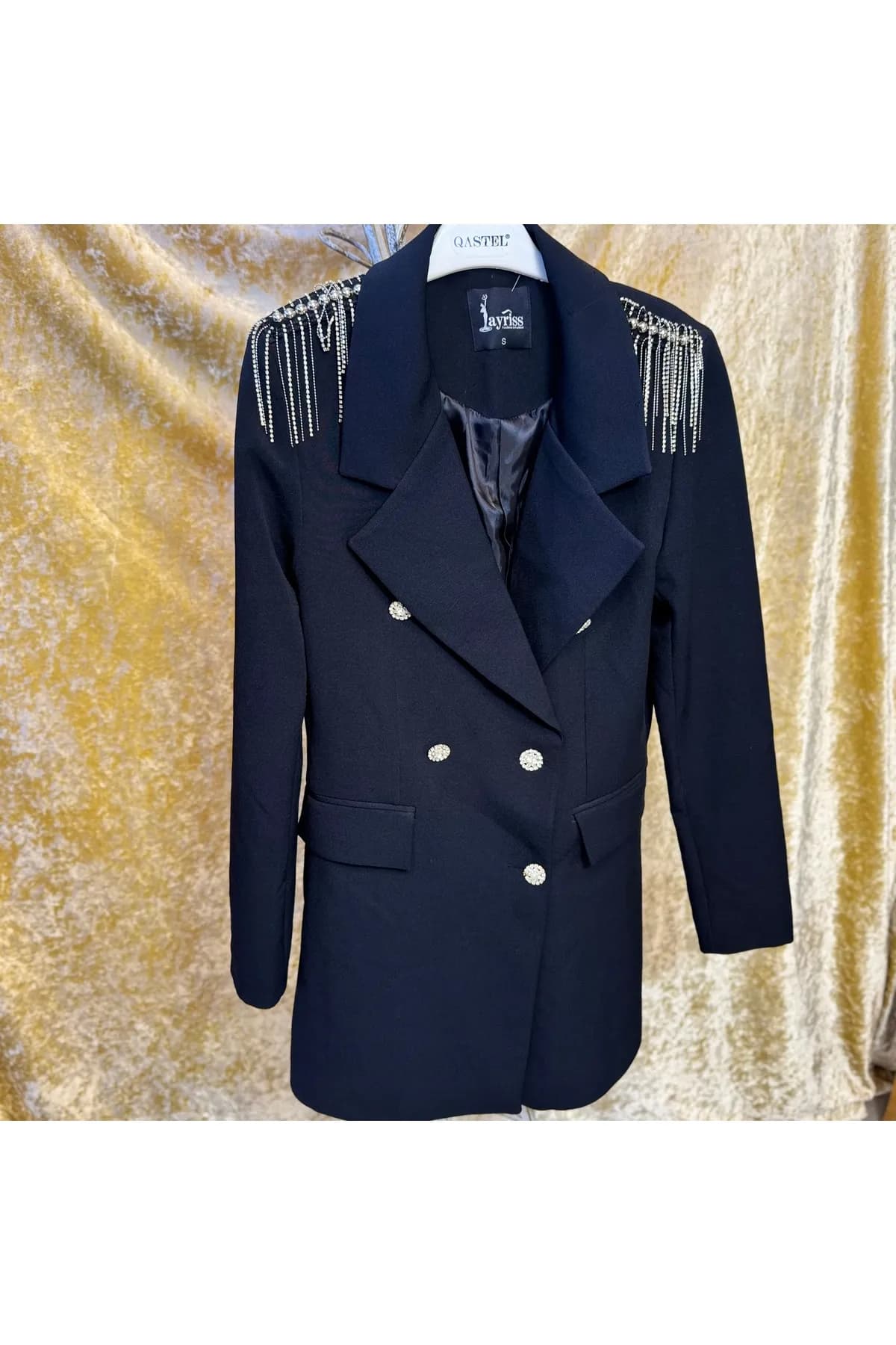 Taş Püsküllü Siyah Blazer – Işıltılı Şıklık