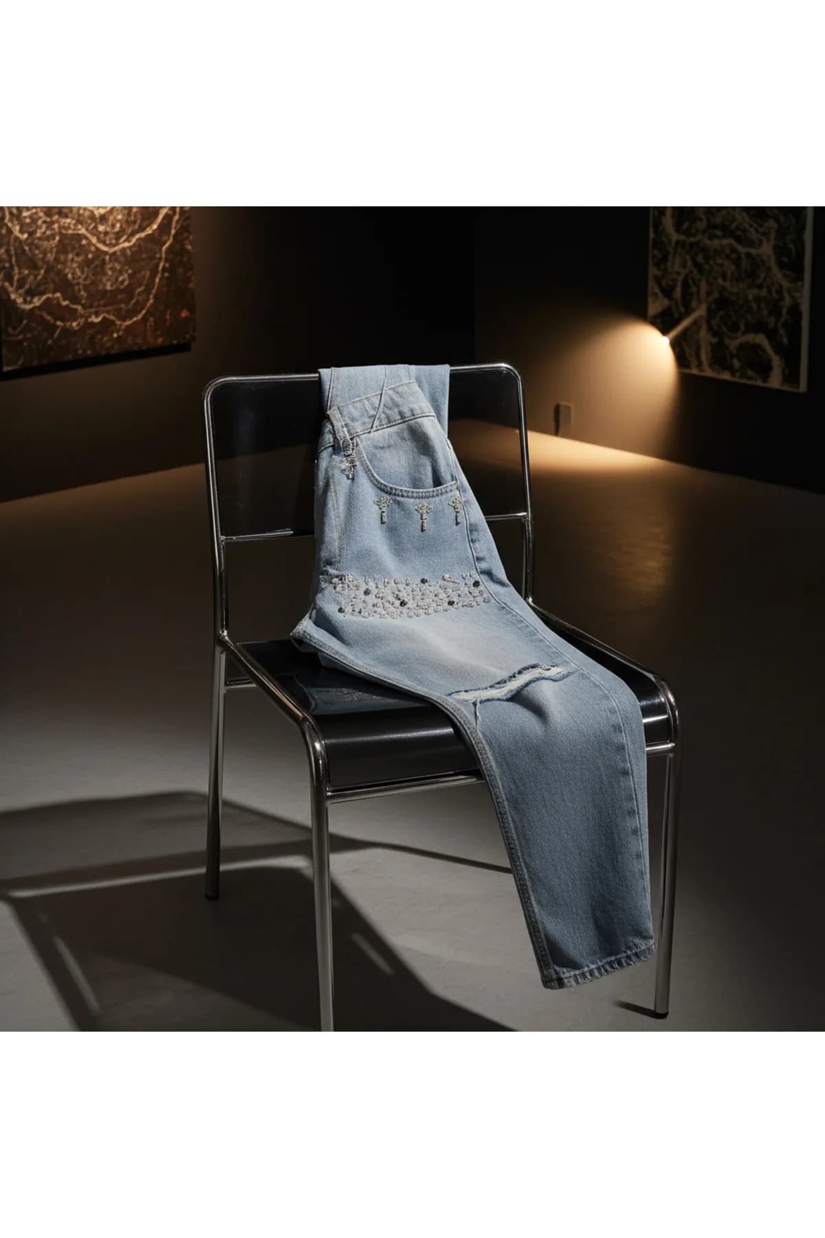 Crystal Bloom Couture Jean | El İşlemeli Taş & İnci Detaylı Premium Denim — görsel 2