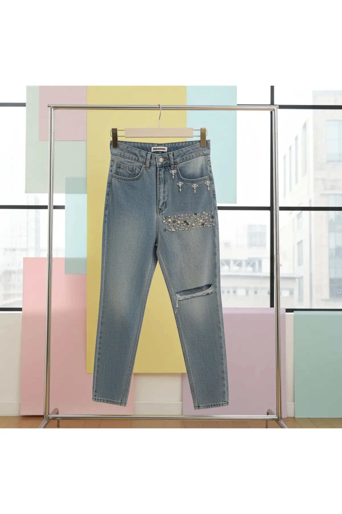 Crystal Bloom Couture Jean | El İşlemeli Taş & İnci Detaylı Premium Denim — görsel 3